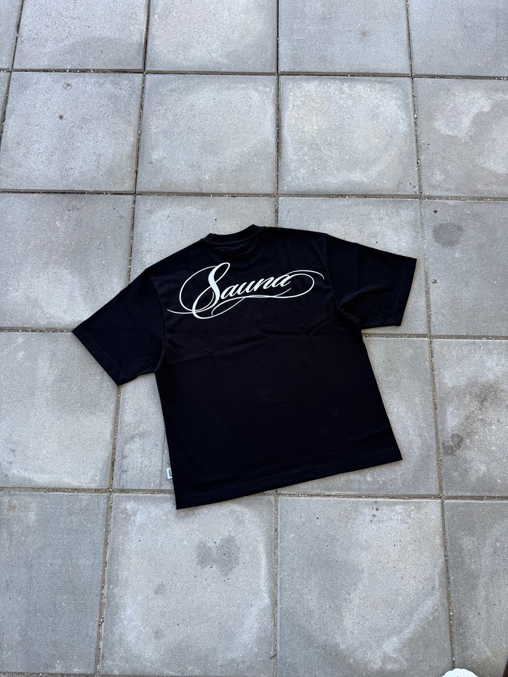 Sort Sauna Back Print T-shirt – back print